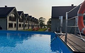 Domki Gala- blisko plaży, basen z podgrzewaną wodą , sauna , parking